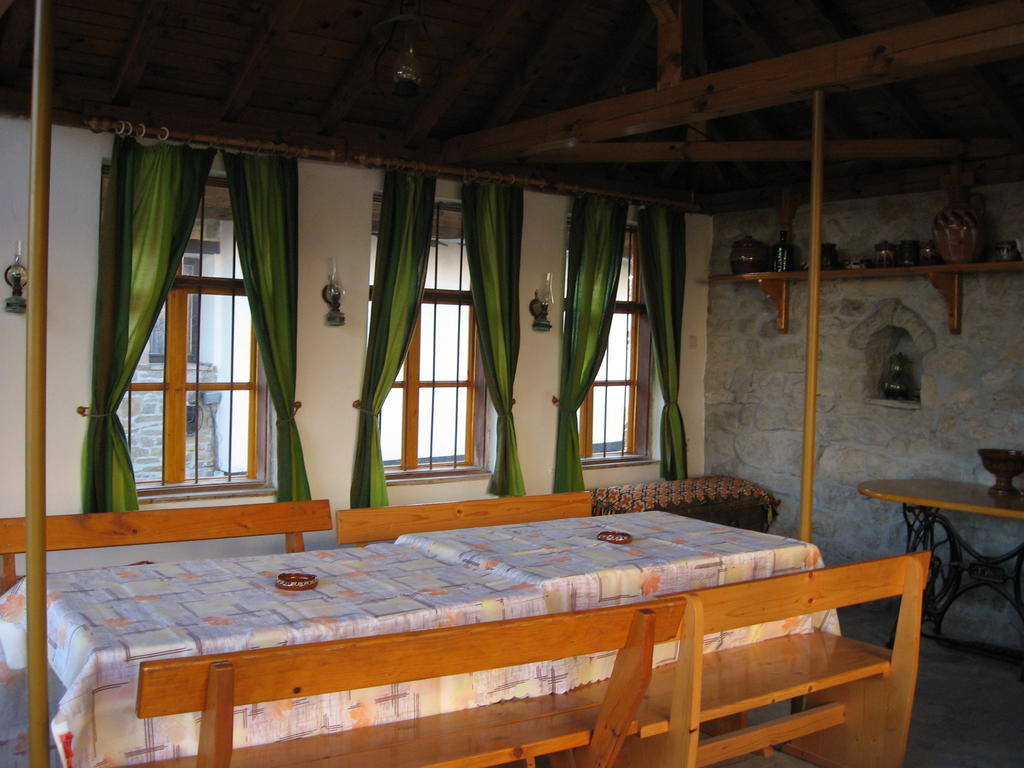 Guest House Astra 阿巴纳西 外观 照片